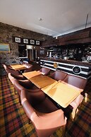 Fife Lodge