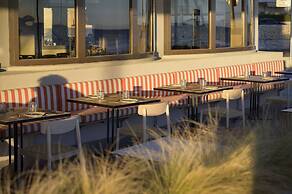 Akquaaa Boutique Hotel