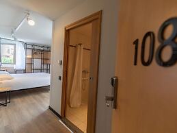 ibis Ciboure St Jean De Luz Hotel