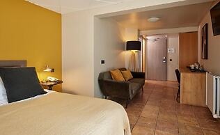 Hotel Fron