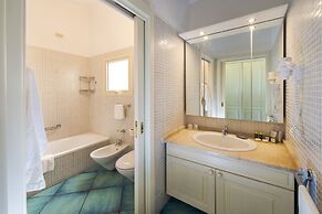 Hotel Santa Gilla