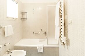 Hotel Santa Gilla