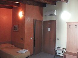 Hotel Le Querce