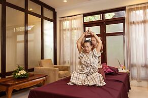 Angkor Hotel