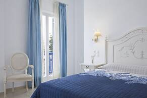Kamari Hotel