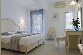 Kamari Hotel
