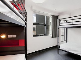 Space Hotel - Hostel