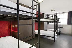 Space Hotel - Hostel