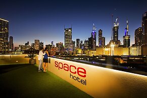Space Hotel - Hostel