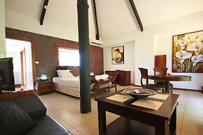 Wellesley Resort
