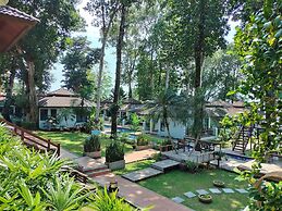 Chang Buri Resort & Koh Chang Hillside