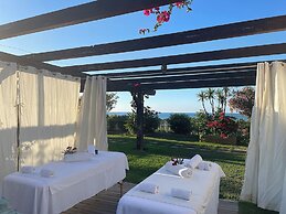 Acacia Resort