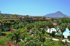 Acacia Resort