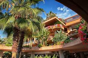 Acacia Resort
