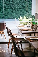 Clef Hotel