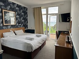 Diamond Hotel