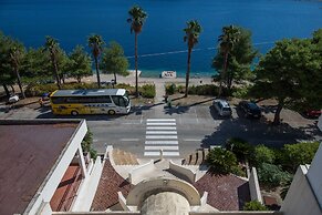 Hotel Issa