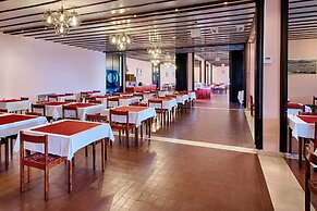 Hotel Issa