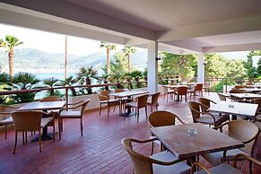 Hotel Issa