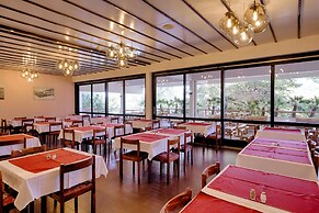 Hotel Issa