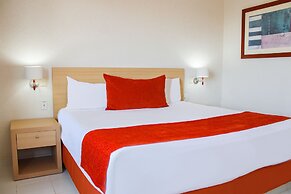 Hotel & Suites Real del Lago