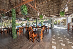 Seis Playas Hotel