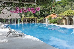 Seis Playas Hotel