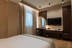 Trianon Hotel