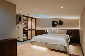 Trianon Hotel