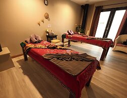 Andaman Cannacia Resort & Spa