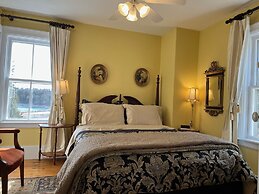 Surfside Inn