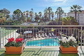 Hotel Paradiso