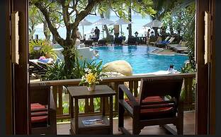 Thai House Beach Resort