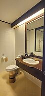Thai House Beach Resort