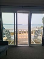 Smuggler's Cove Inn