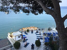 Arc en Ciel Hotel