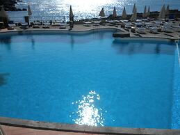 Arathena Rocks Hotel