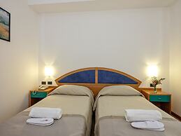 Hotel Antares