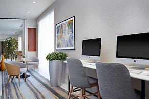 Holiday Inn & Suites Montreal Airport by IHG
