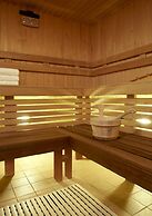 Holiday Inn & Suites Montreal Airport by IHG