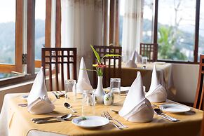 Oak Ray Serene Garden Hotel