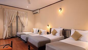 Oak Ray Serene Garden Hotel