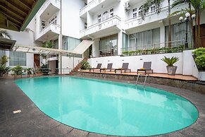 Oak Ray Serene Garden Hotel