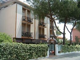 Hotel Astra