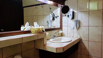 Volcano Lodge Hotel & Thermal Experience