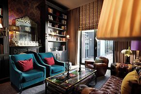 The George Hotel