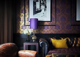 The George Hotel