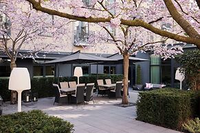 The George Hotel