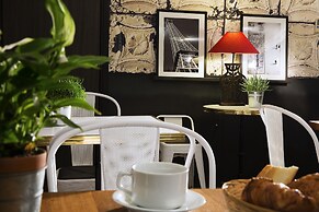 Hôtel Espace Champerret