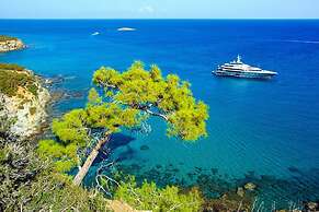 Ascos Coral Beach Hotel